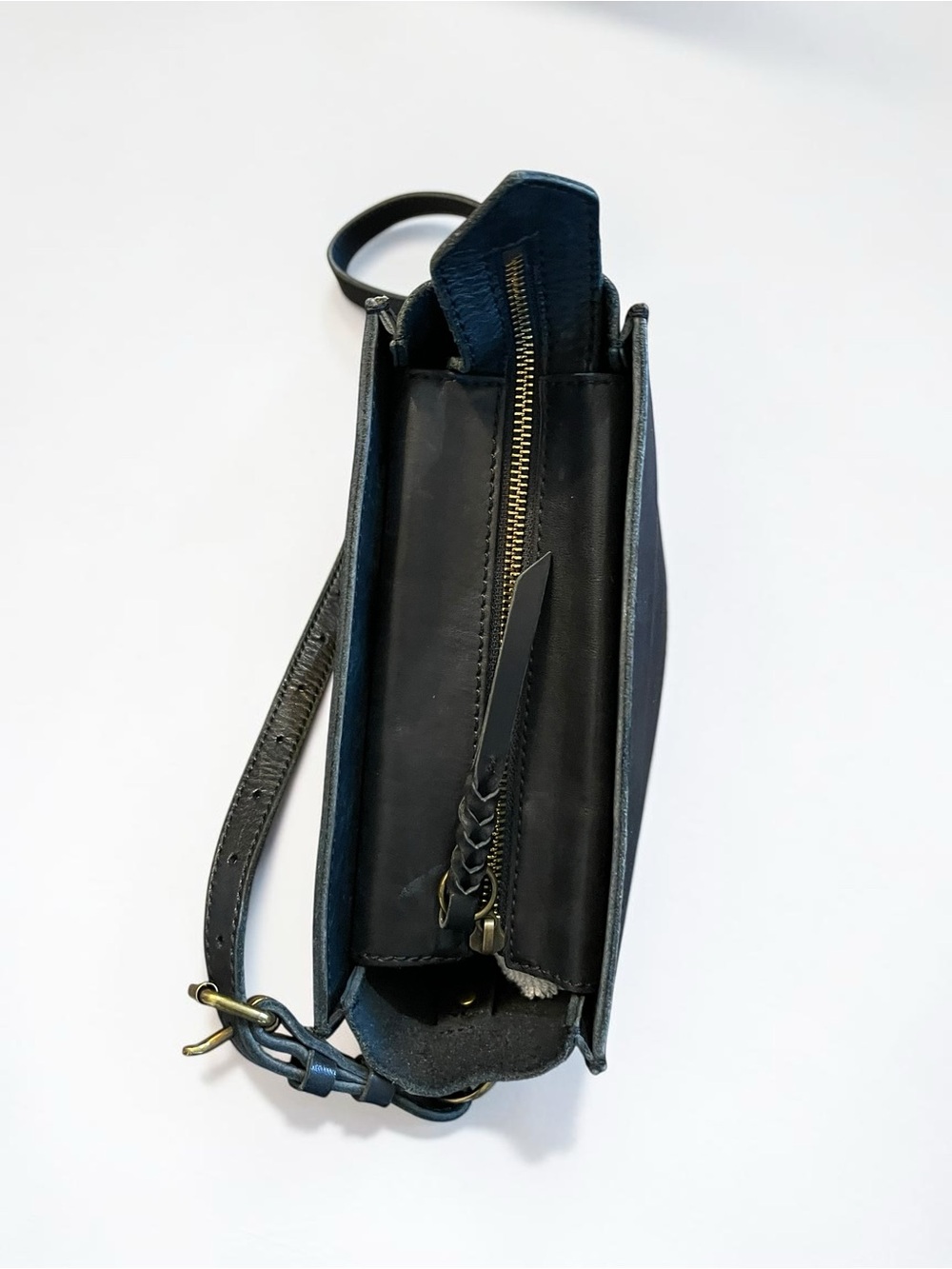 Madewell Black Leather Crossbody Saddle Bag Brass Hardware Quiet Luxury - Picture 6 of 6